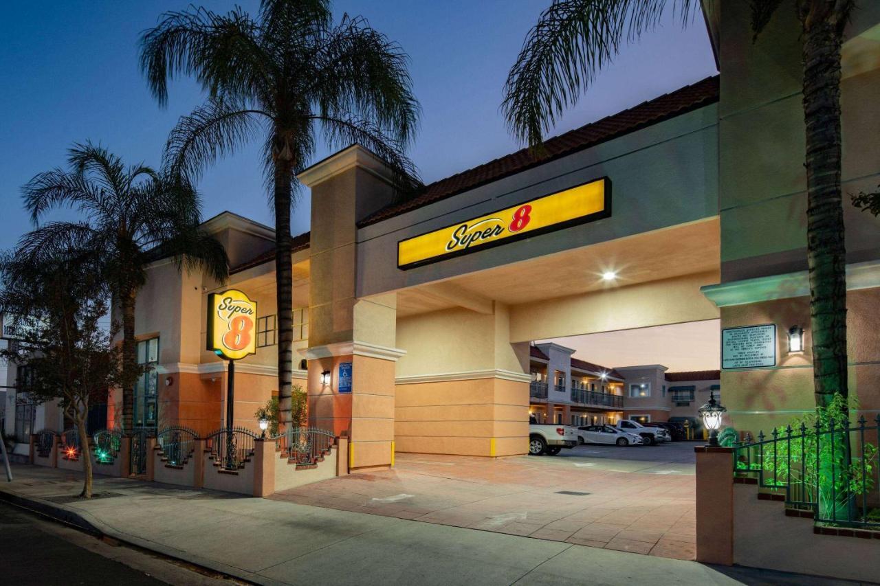 Super 8 By Wyndham North Hollywood Motel Los Angeles Exterior foto